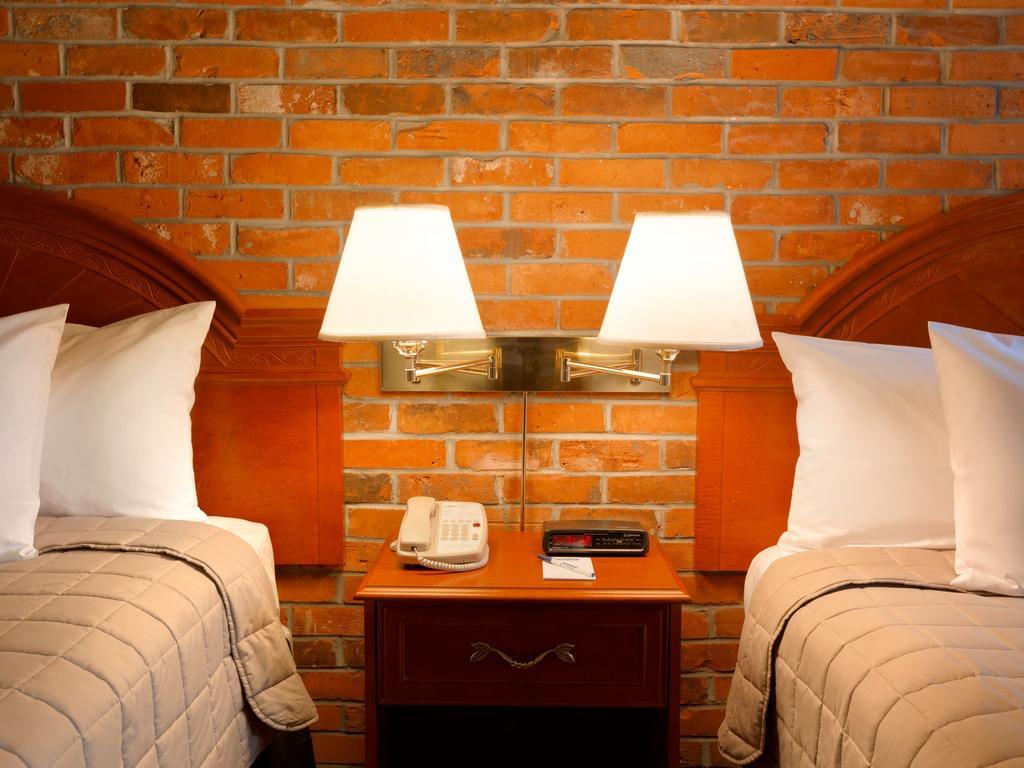 Travelodge By Wyndham North Bay Lakeshore Номер фото