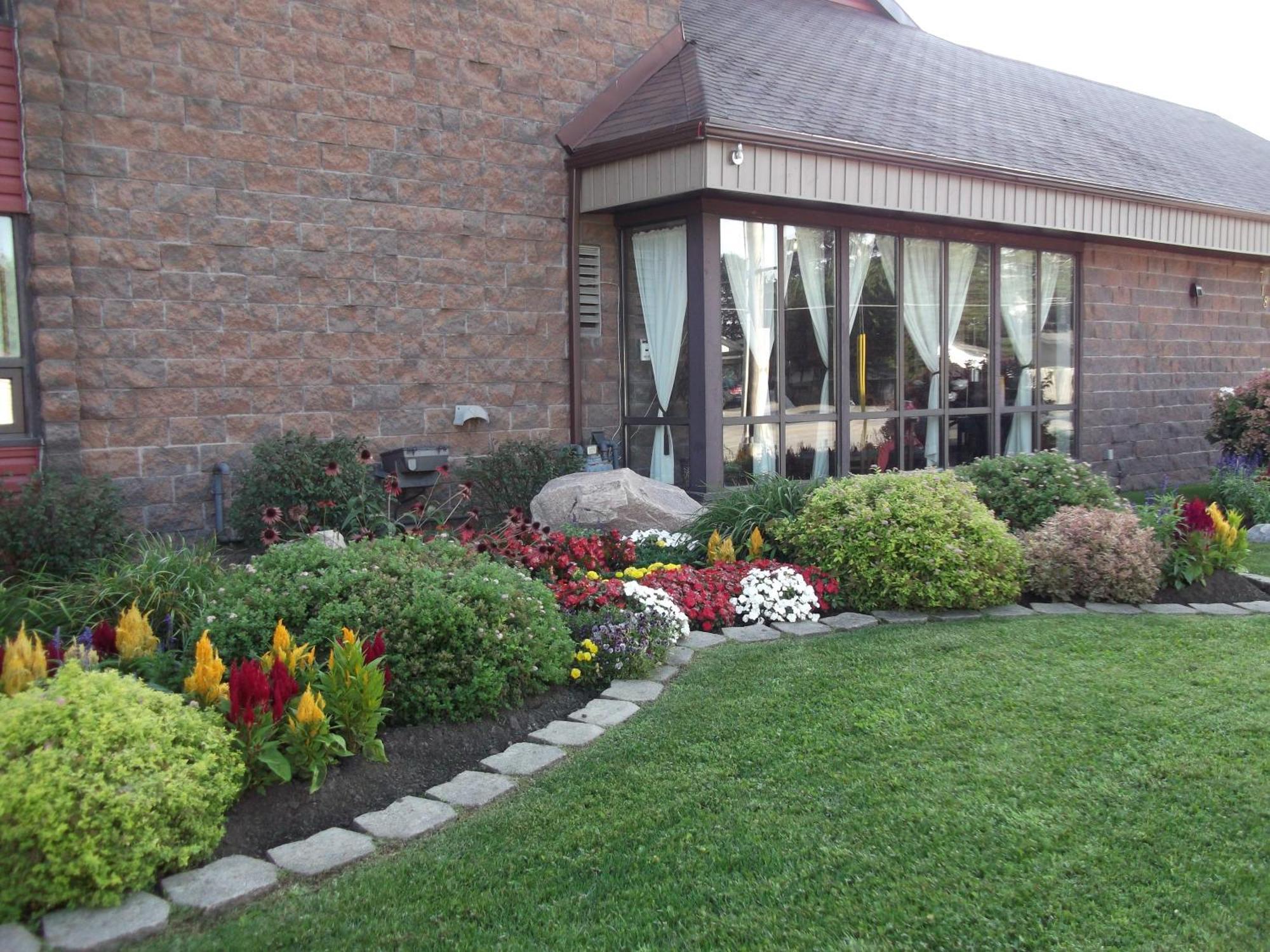 Travelodge By Wyndham North Bay Lakeshore Экстерьер фото
